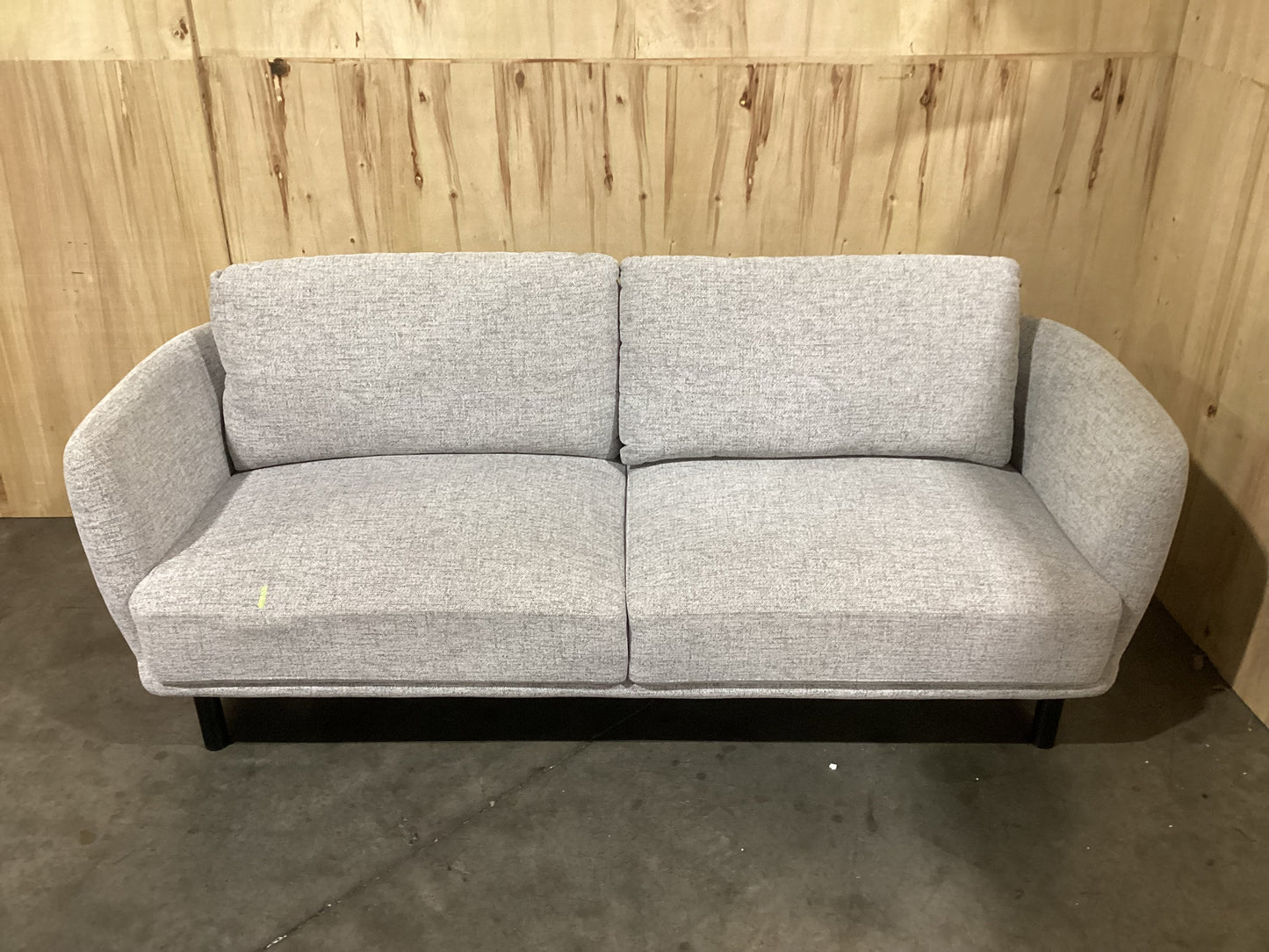 NSW CLN11715 Cleo Sofa 3S Herveey Pepper Black Leg