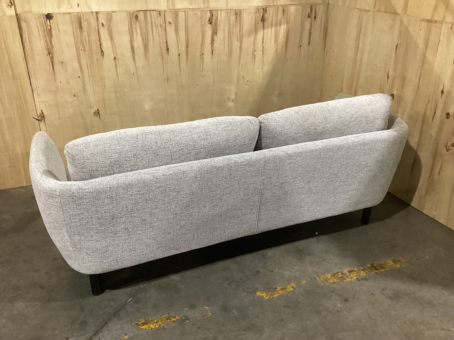 NSW CLN11715 Cleo Sofa 3S Herveey Pepper Black Leg