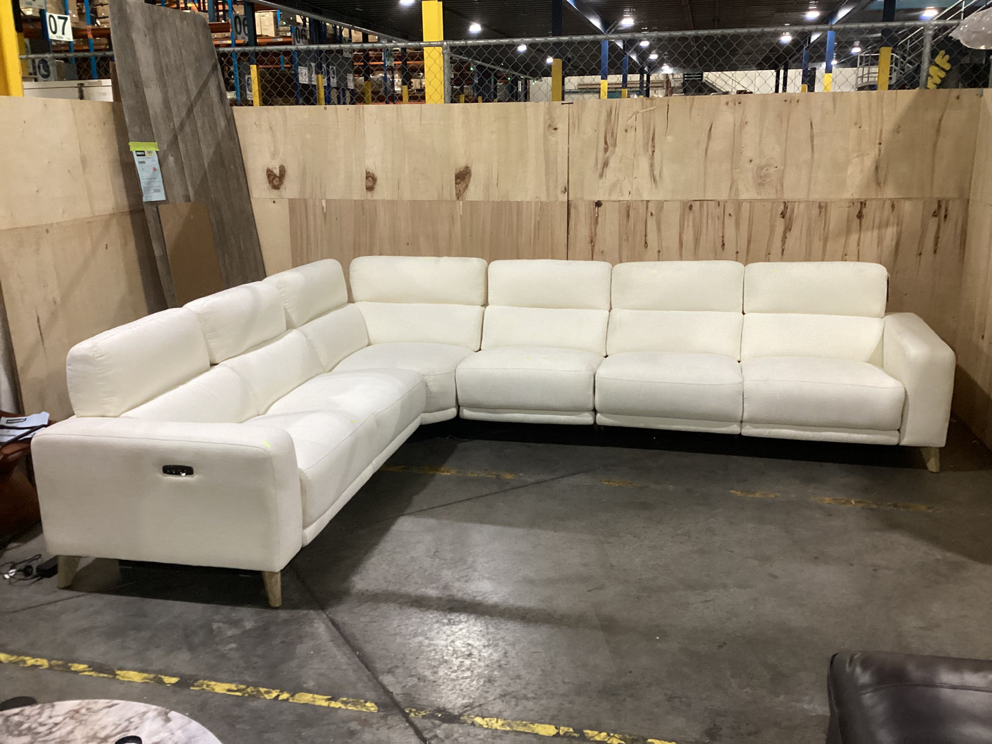 NSW MT24683 Sterling Recliner Modular Corner+2.5S LAF+2.5S RAF+Armless 1.25S Top Cream