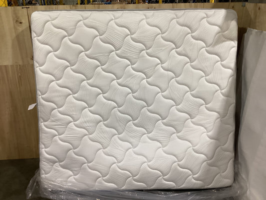 NSW CLN11770 Sealy Solara Medium Mattress King