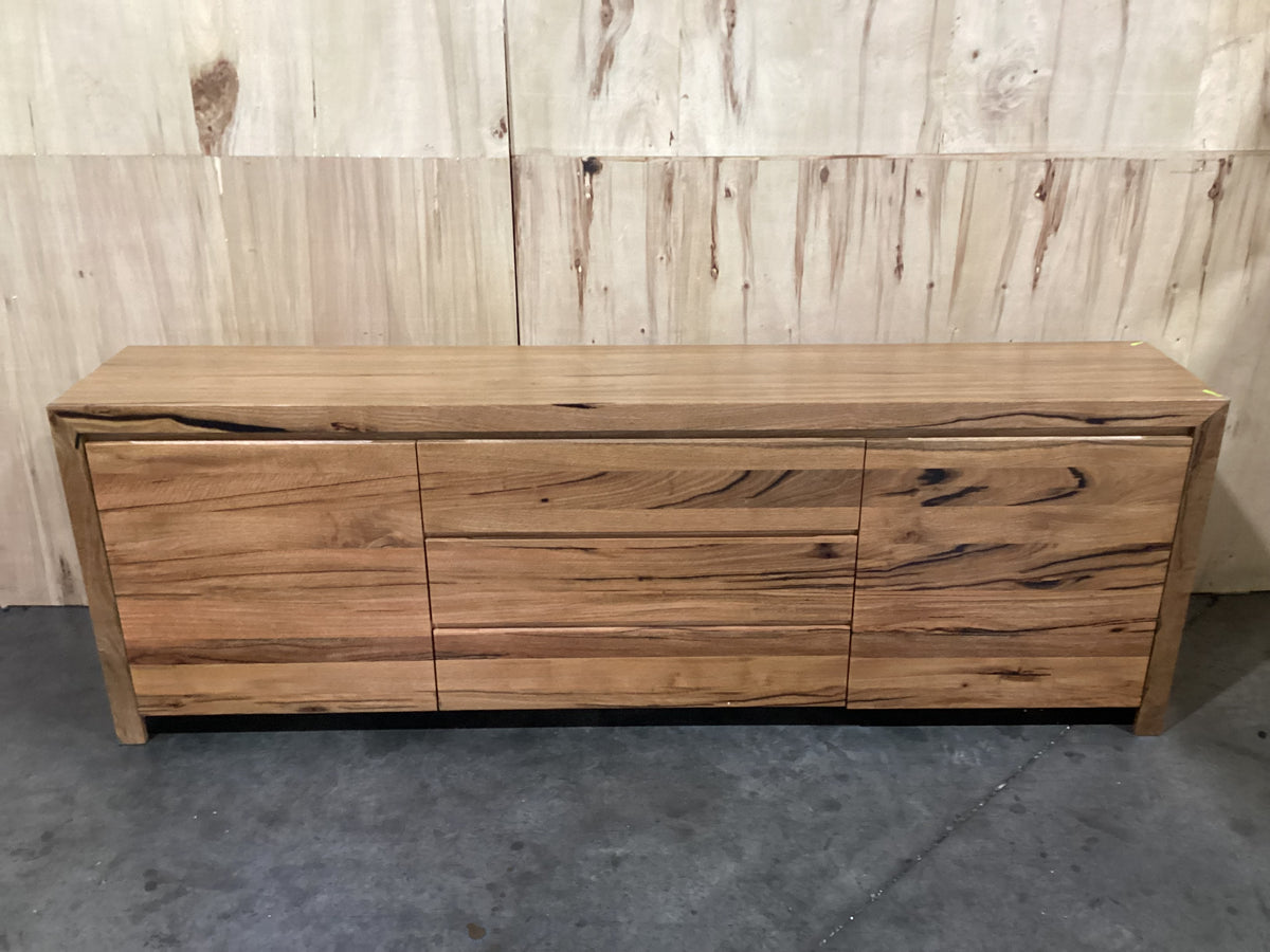 NSW CLN11804 Mosman Buffet 240cm