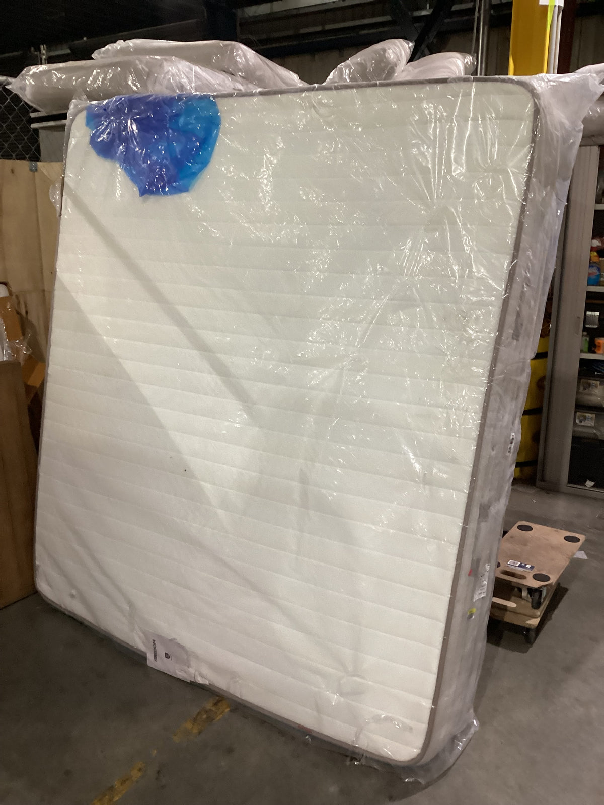 NSW CLN11893 Orion Medium King Mattress