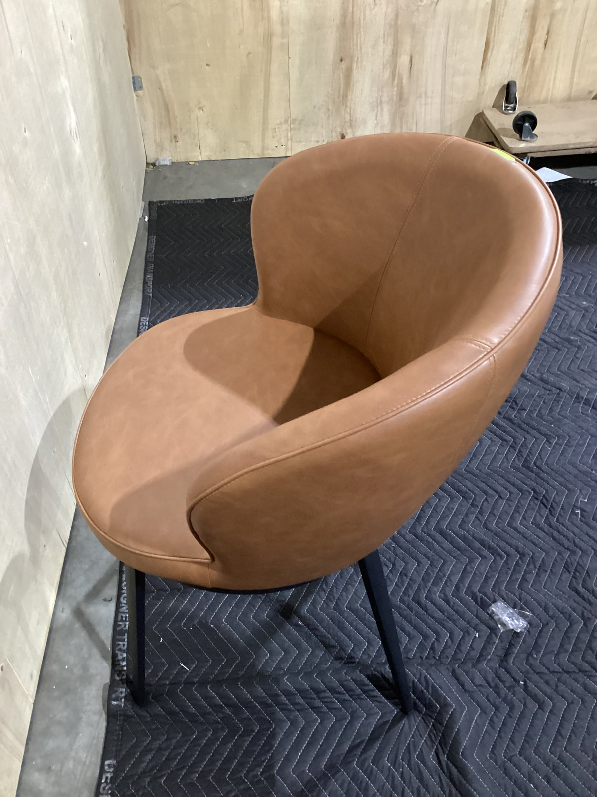 NSW CLN11966 Selena Carver Chair Vegan Leather Tan