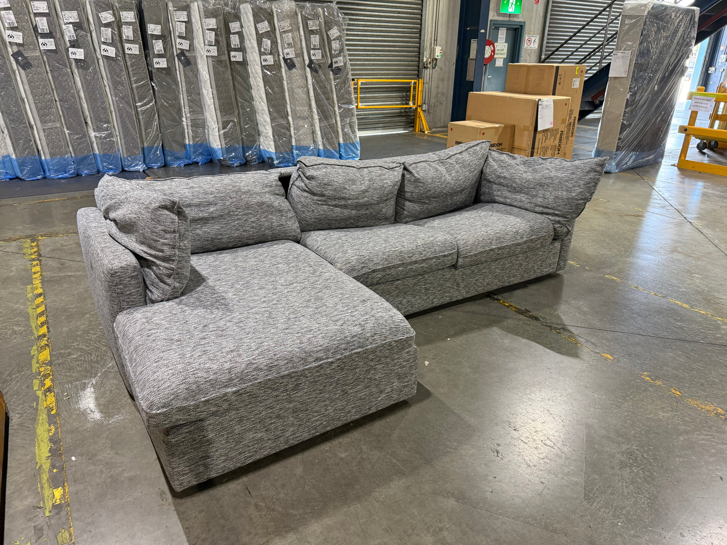 NSW MT24620 Sorrento Modular Sofa Bed Chaise LAF+3S RAF Alpha Graphite