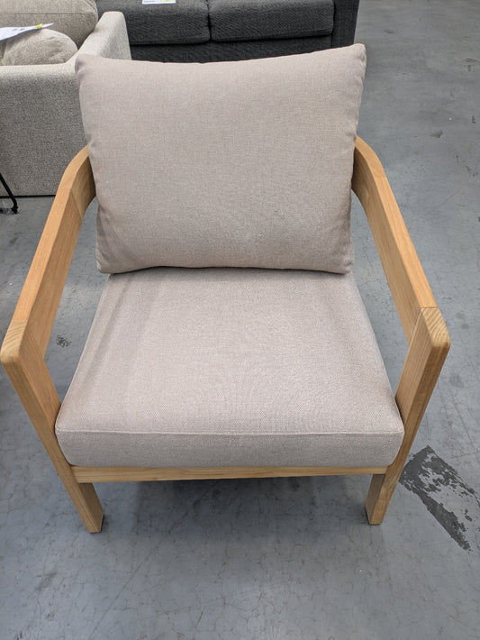 VICDC CLV20190 Boree Outdoor Amrchair Teak Natural