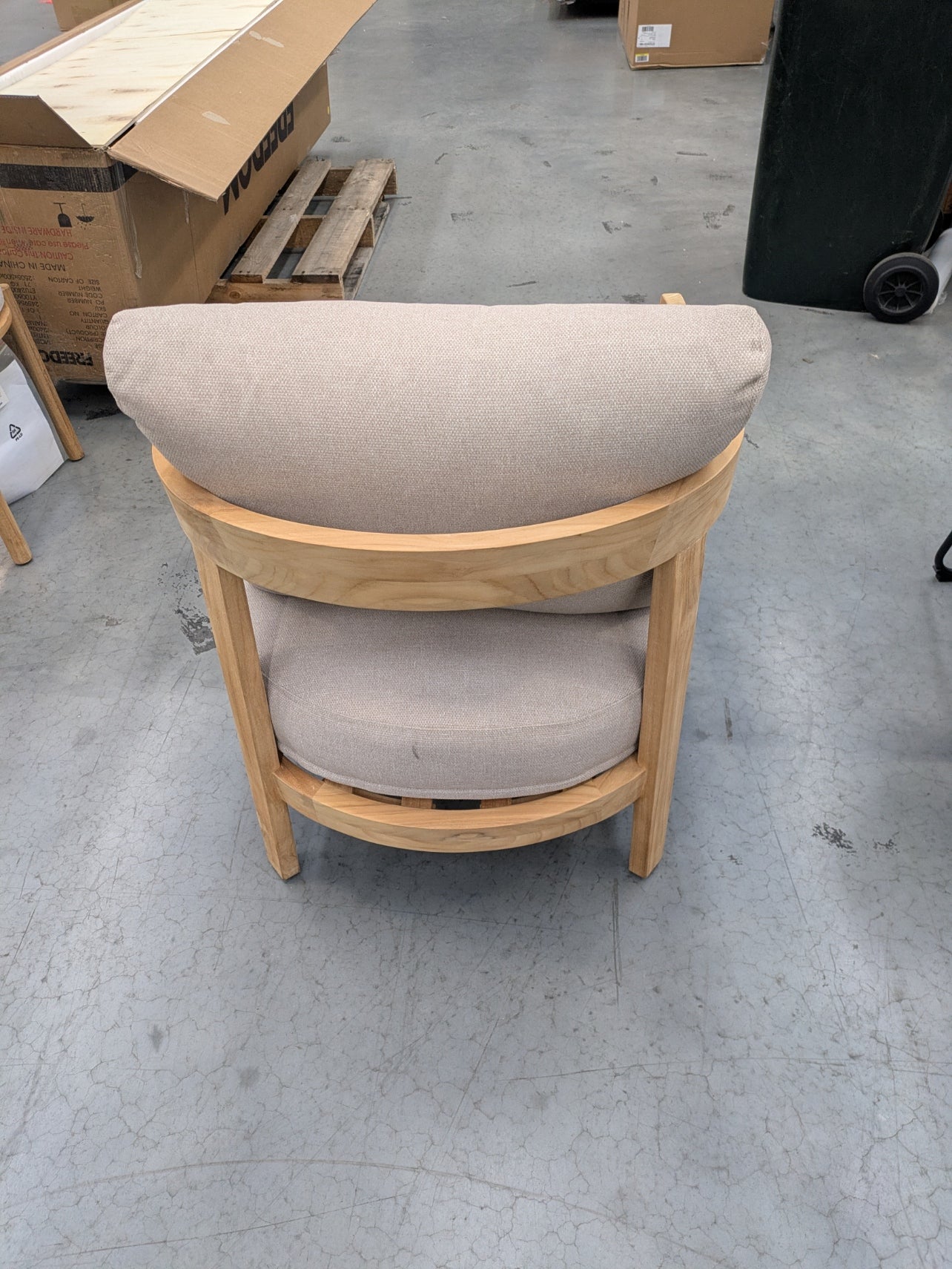 VICDC CLV20190 Boree Outdoor Amrchair Teak Natural