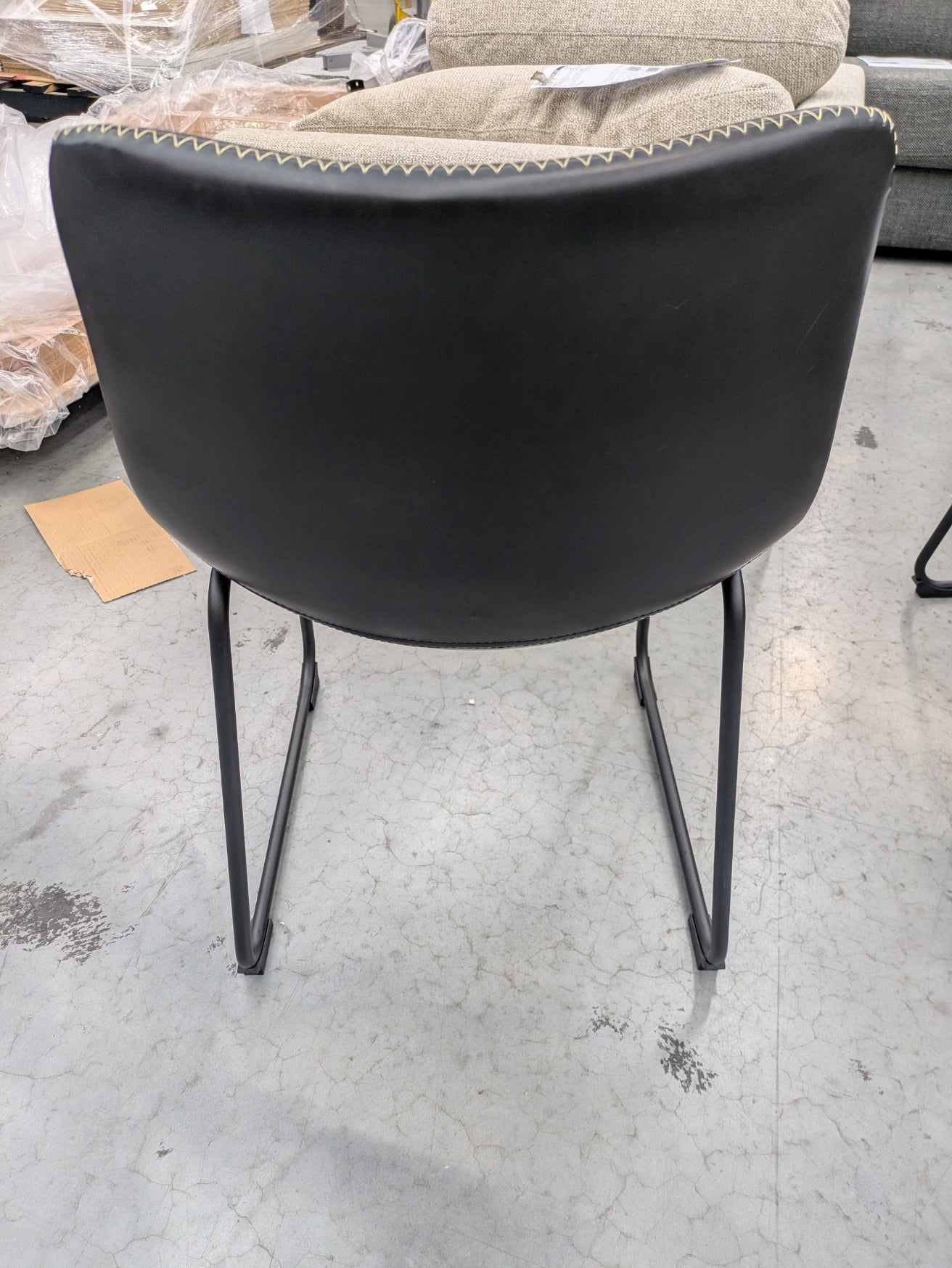 VICDC CLV20188 Saddle Dining Chair Black