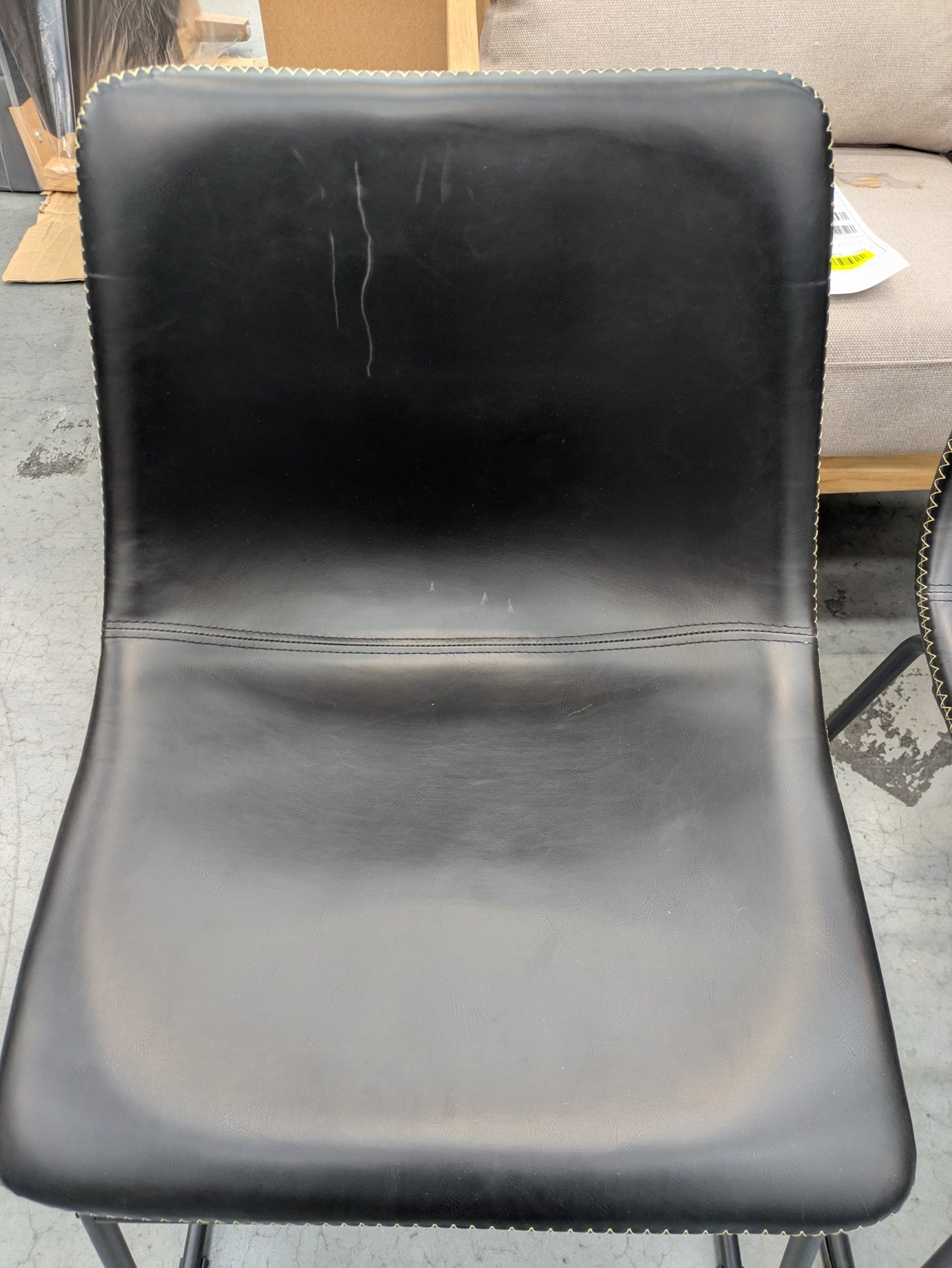 VICDC CLV20187 Saddle Dining Chair Black