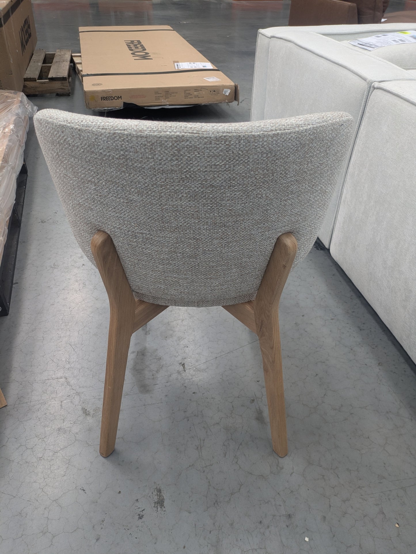 VICDC CLV20201 Gomez Dining Chair - Oak Frame Oat
