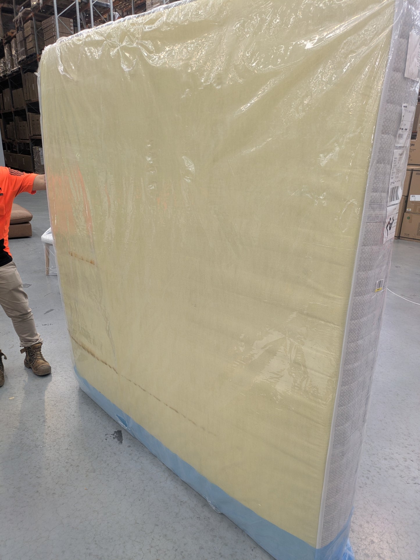 VICDC CLV20179 Sealy Halycon Medium King Mattress