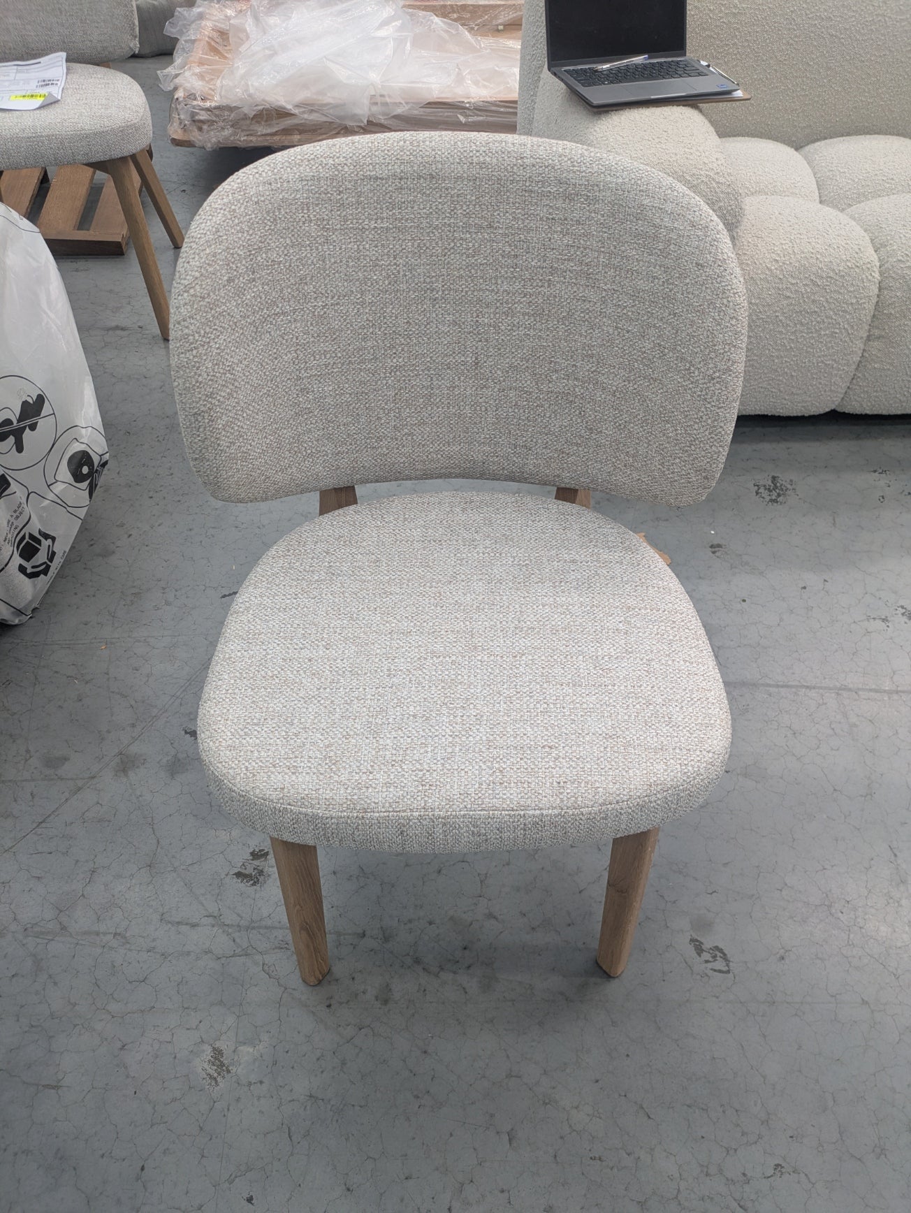 VICDC CLV20205 Gomez Dining Chair - Oak Frame Oat