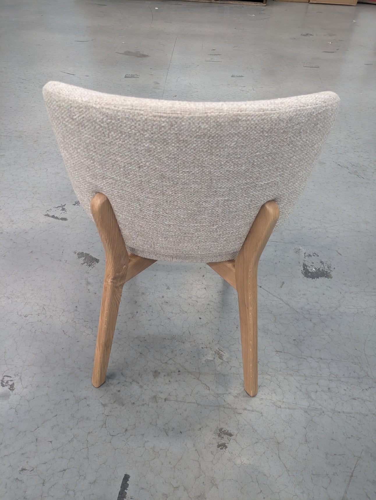 VICDC CLV20205 Gomez Dining Chair - Oak Frame Oat