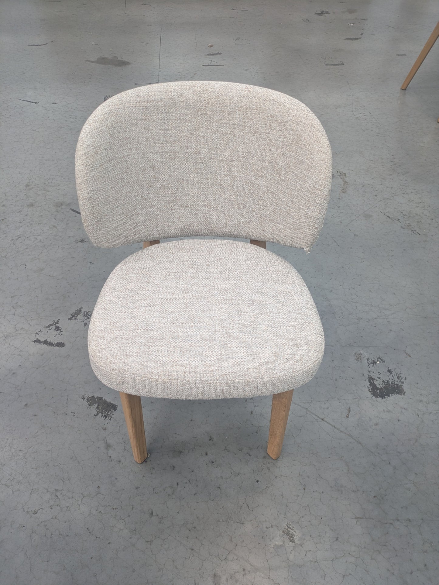 VICDC CLV20206 Gomez Dining Chair - Oak Frame Oat