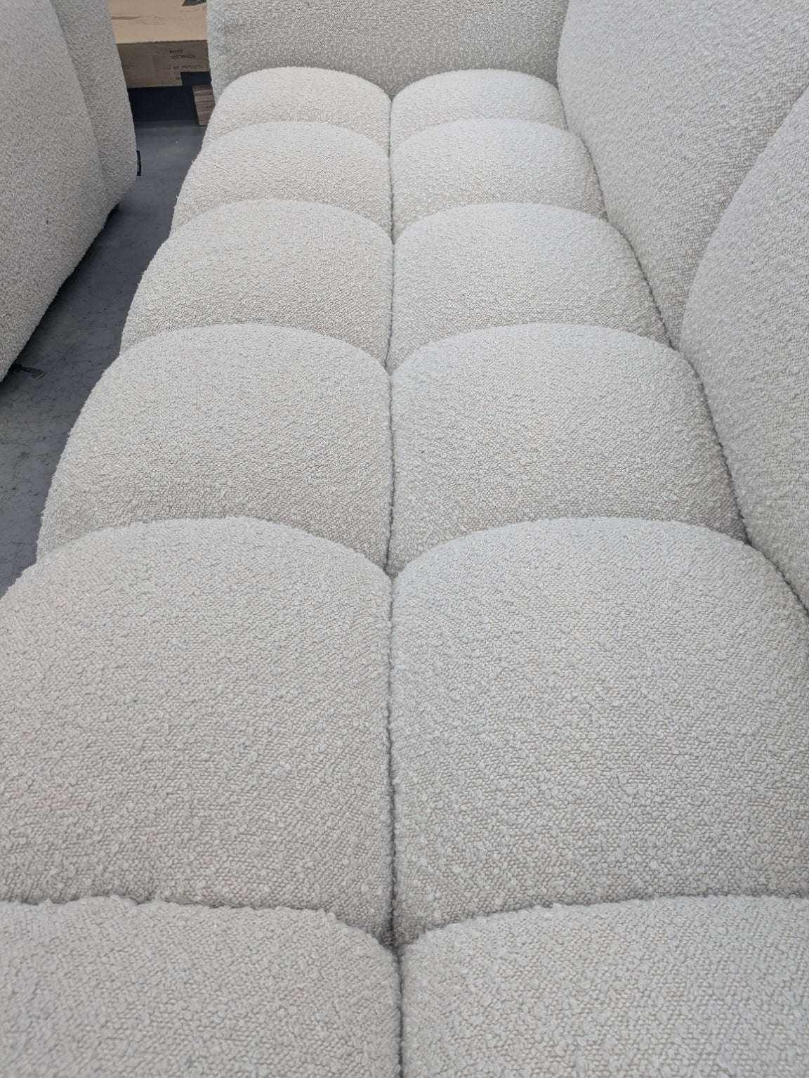 VICDC CLV20209 Aero Sofa 3S Jacquard Boucle Cream