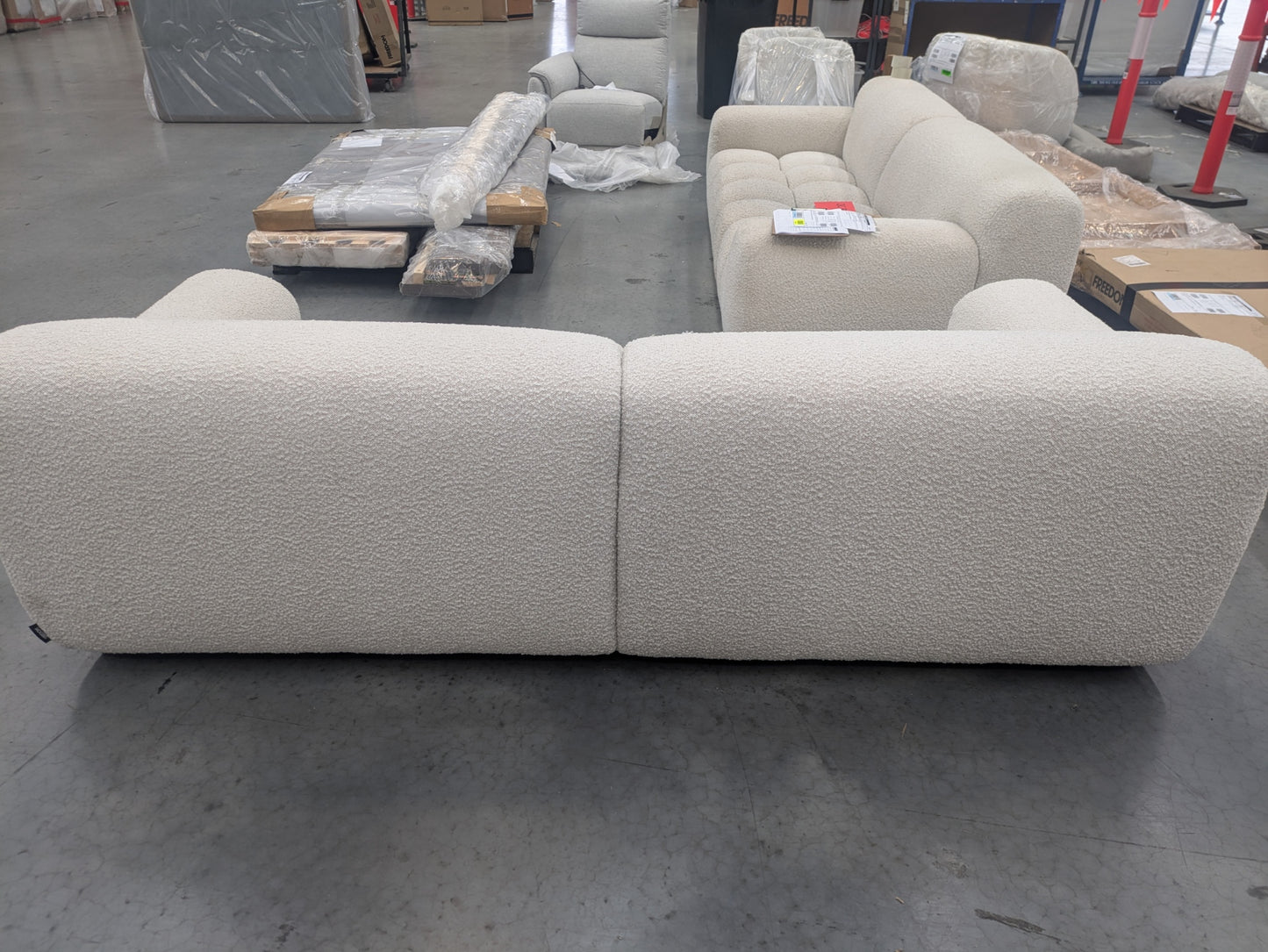 VICDC CLV20209 Aero Sofa 3S Jacquard Boucle Cream
