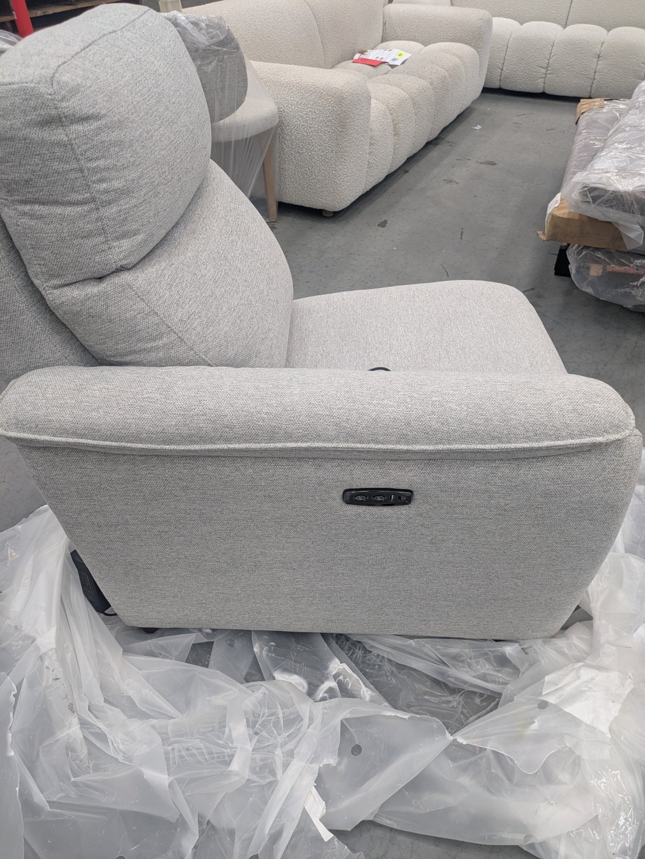 VICDC CLV20207 Dexter Electric Recliner Modular 1S LAF Friday Frost