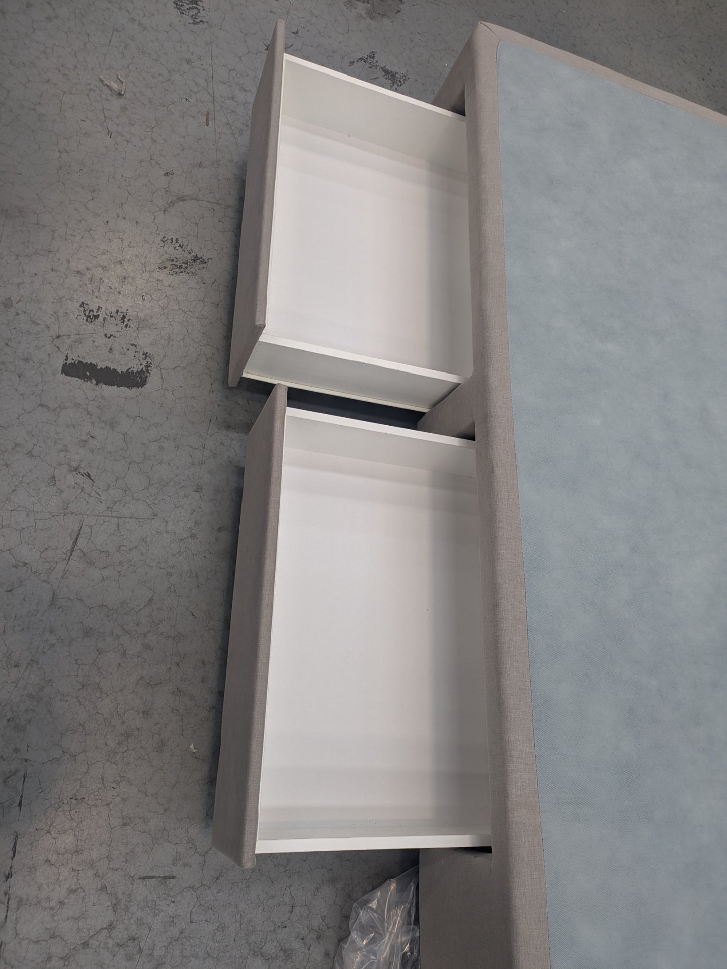 VICDC CLV20204 OLR Toorak Floating 4 Drawer Base Q Cat 3