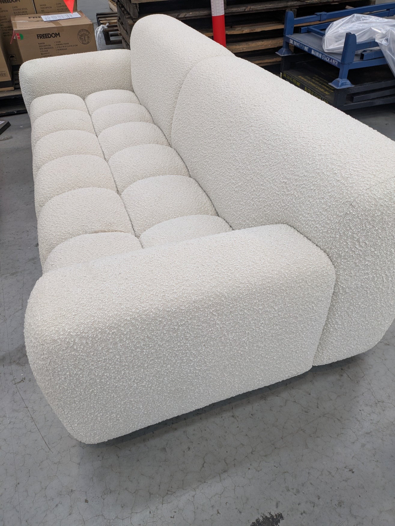 VICDC CLV20218 Aero Sofa 3S Jacquard Boucle Cream