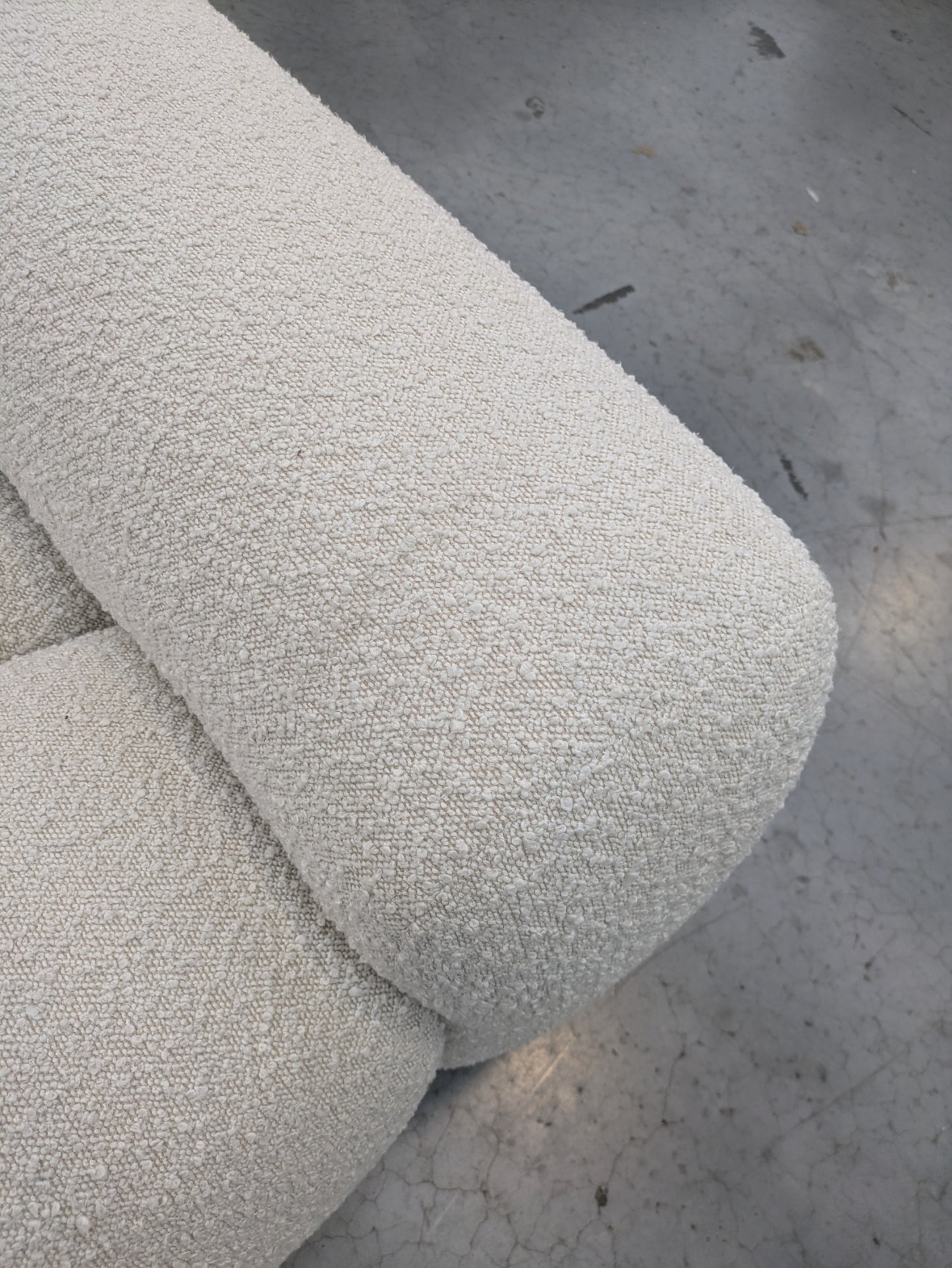 VICDC CLV20218 Aero Sofa 3S Jacquard Boucle Cream