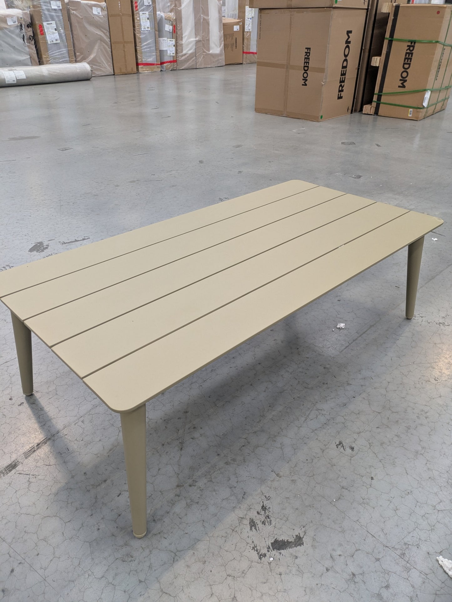 VICDC CLV20232 Figaro Outdoor Coffee Table Aluminum Green