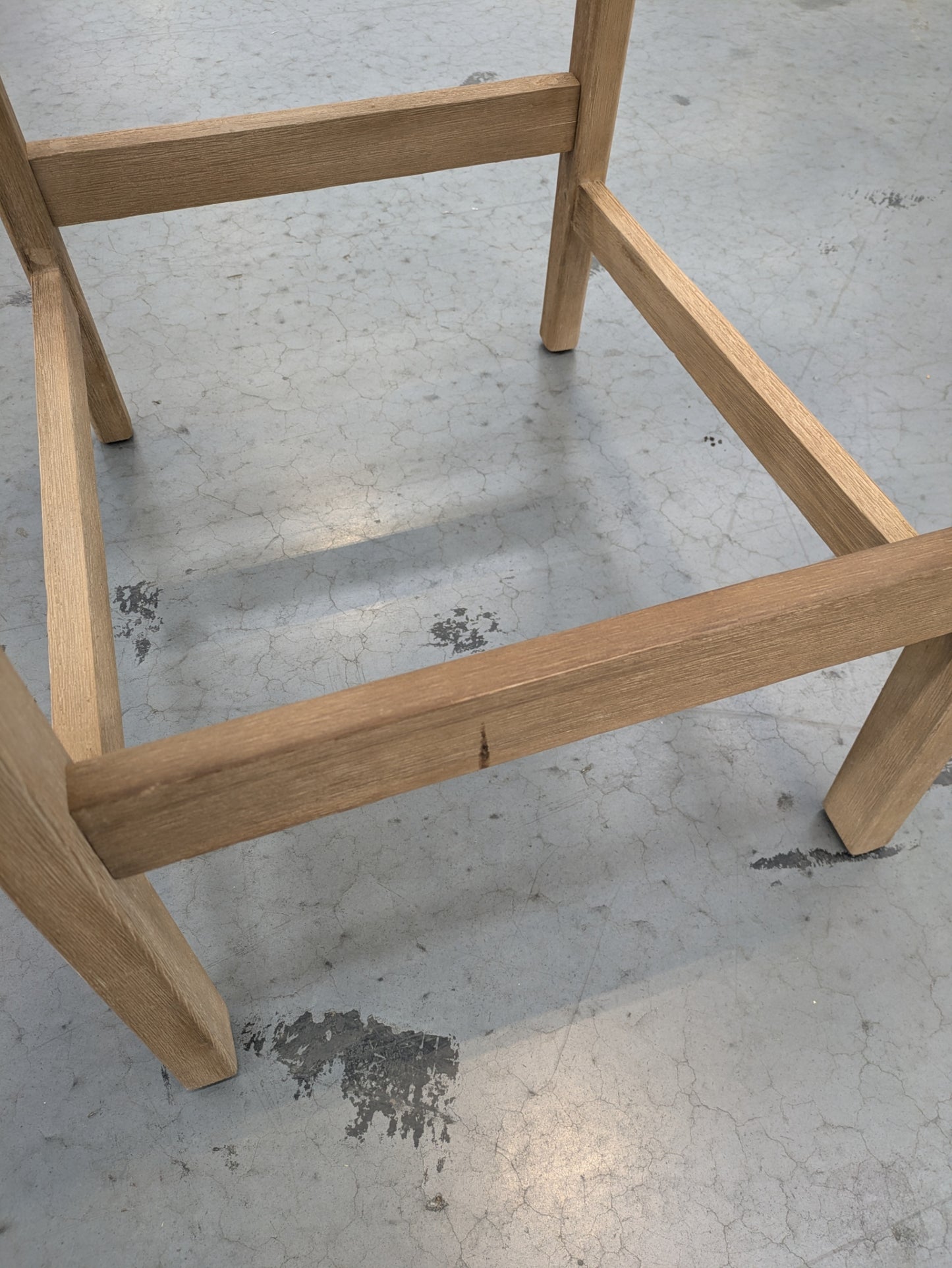 VICDC CLV20229 Le Vent Outdoor Bar Stool - Armless Acacia Natural