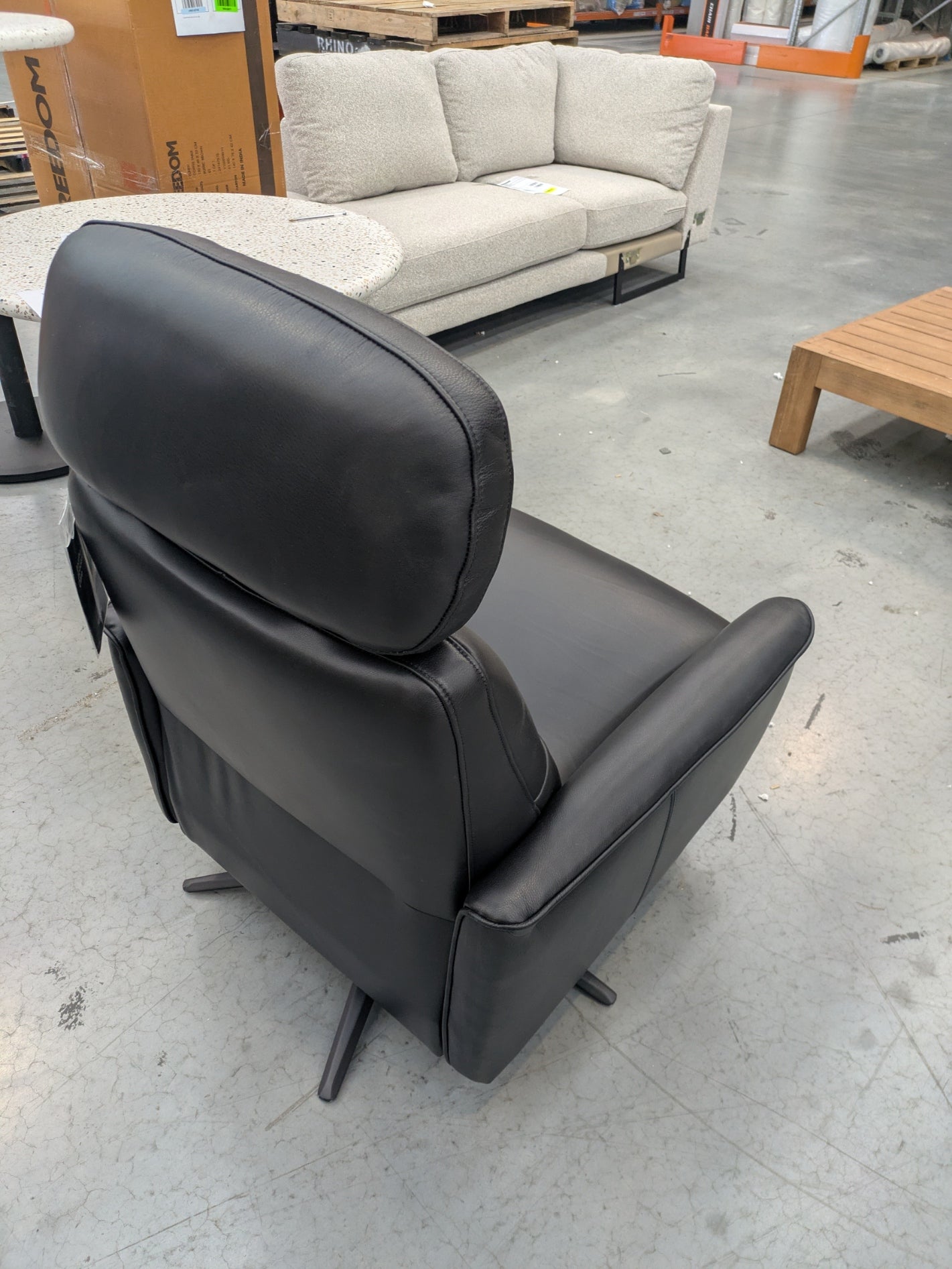 VICDC CLV20231 Bronson Manual Recliner Armchair Memphis Black (1 Motion)