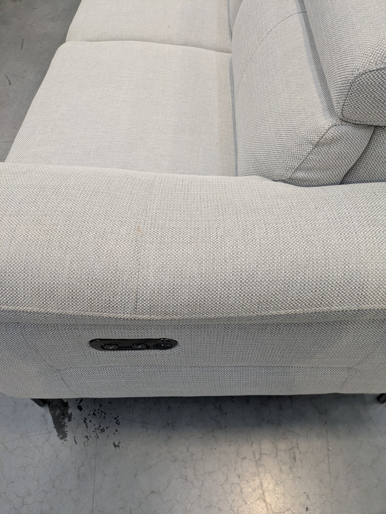 VICDC CLV20235 Cora Battery Recliner Sofa 3S Talent Cloud (2 Motion)