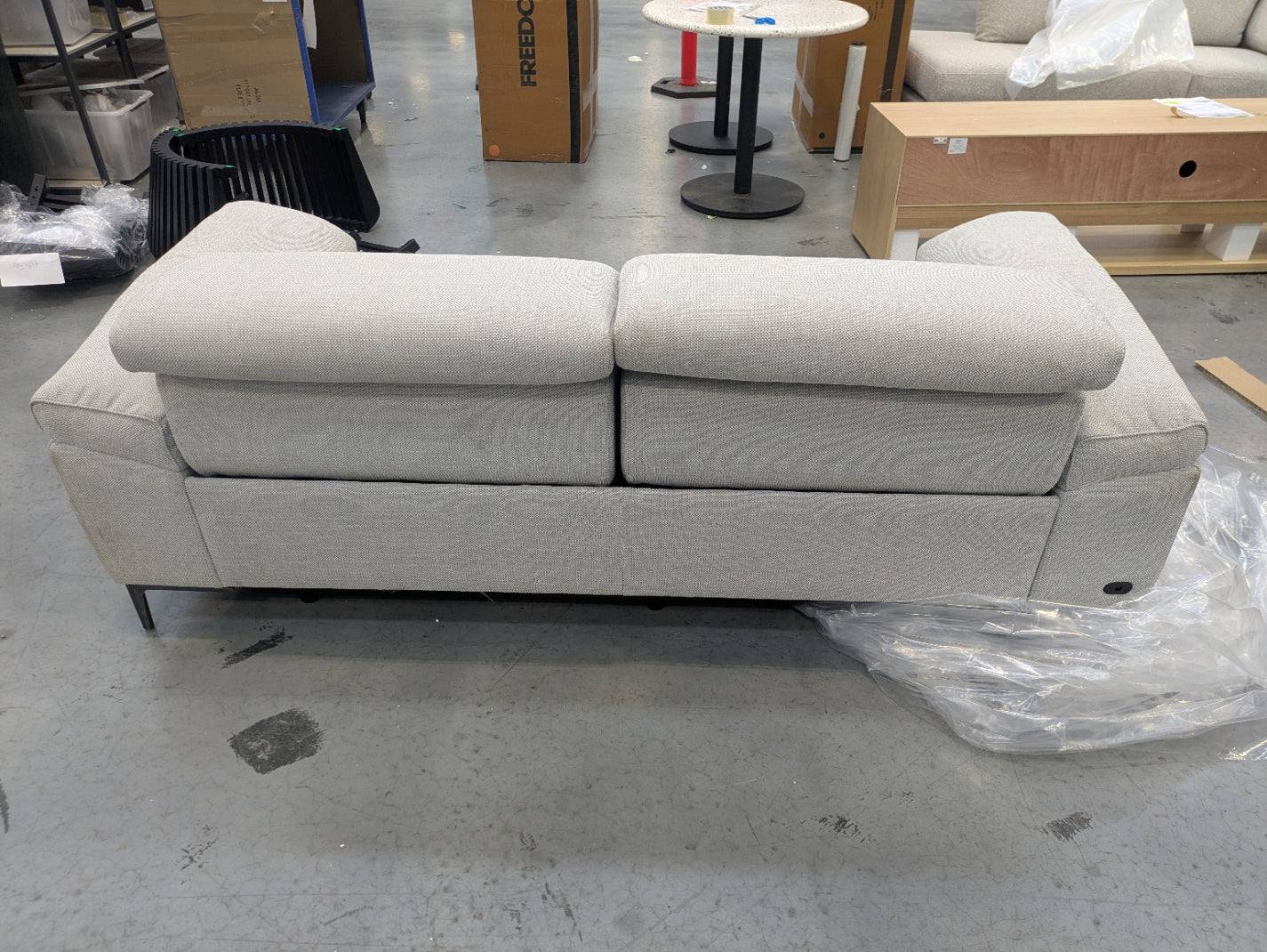 VICDC CLV20235 Cora Battery Recliner Sofa 3S Talent Cloud (2 Motion)