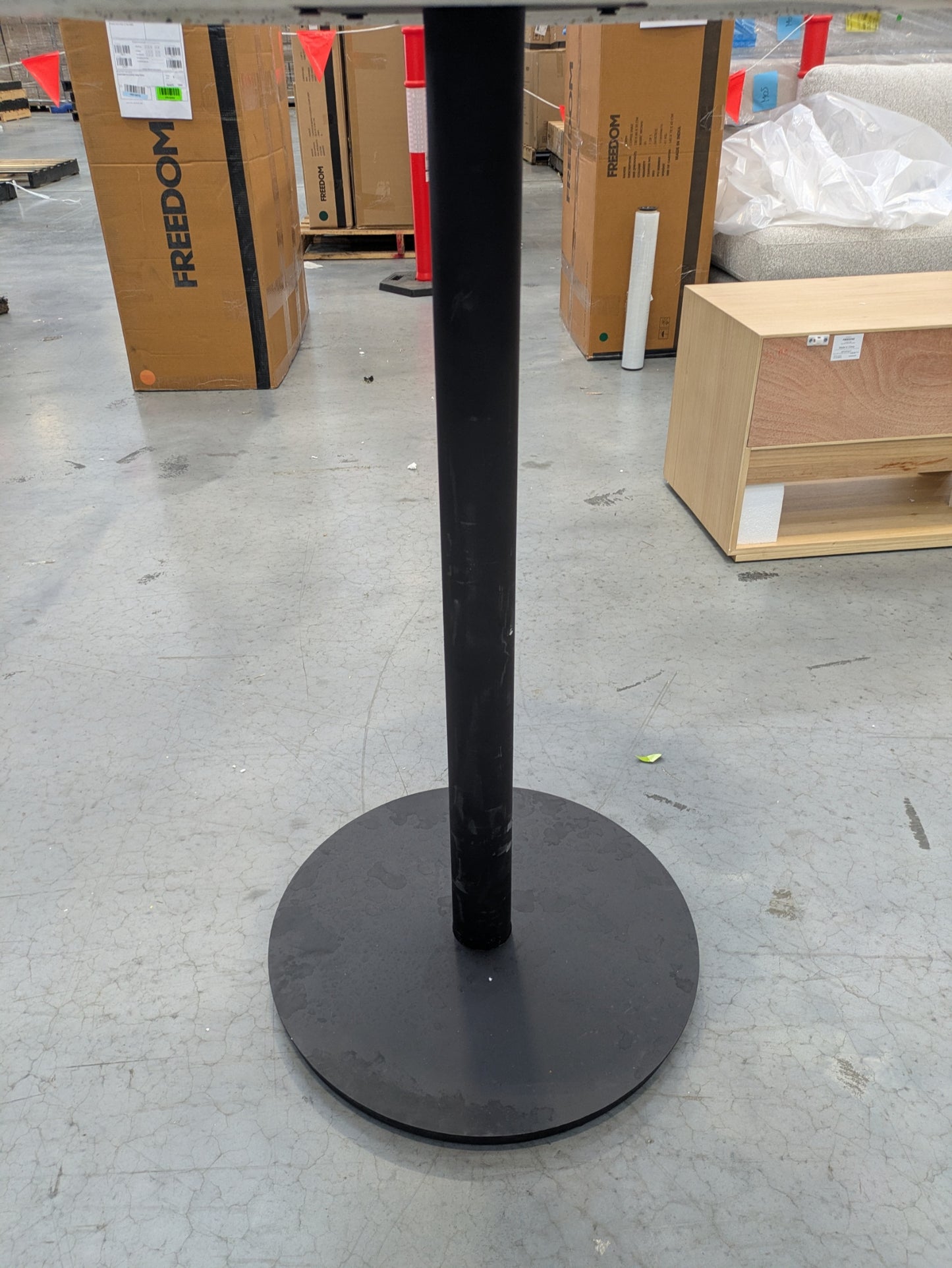 VICDC CLV20228 Brixon Outdoor Bar Table 105cm Black (D)