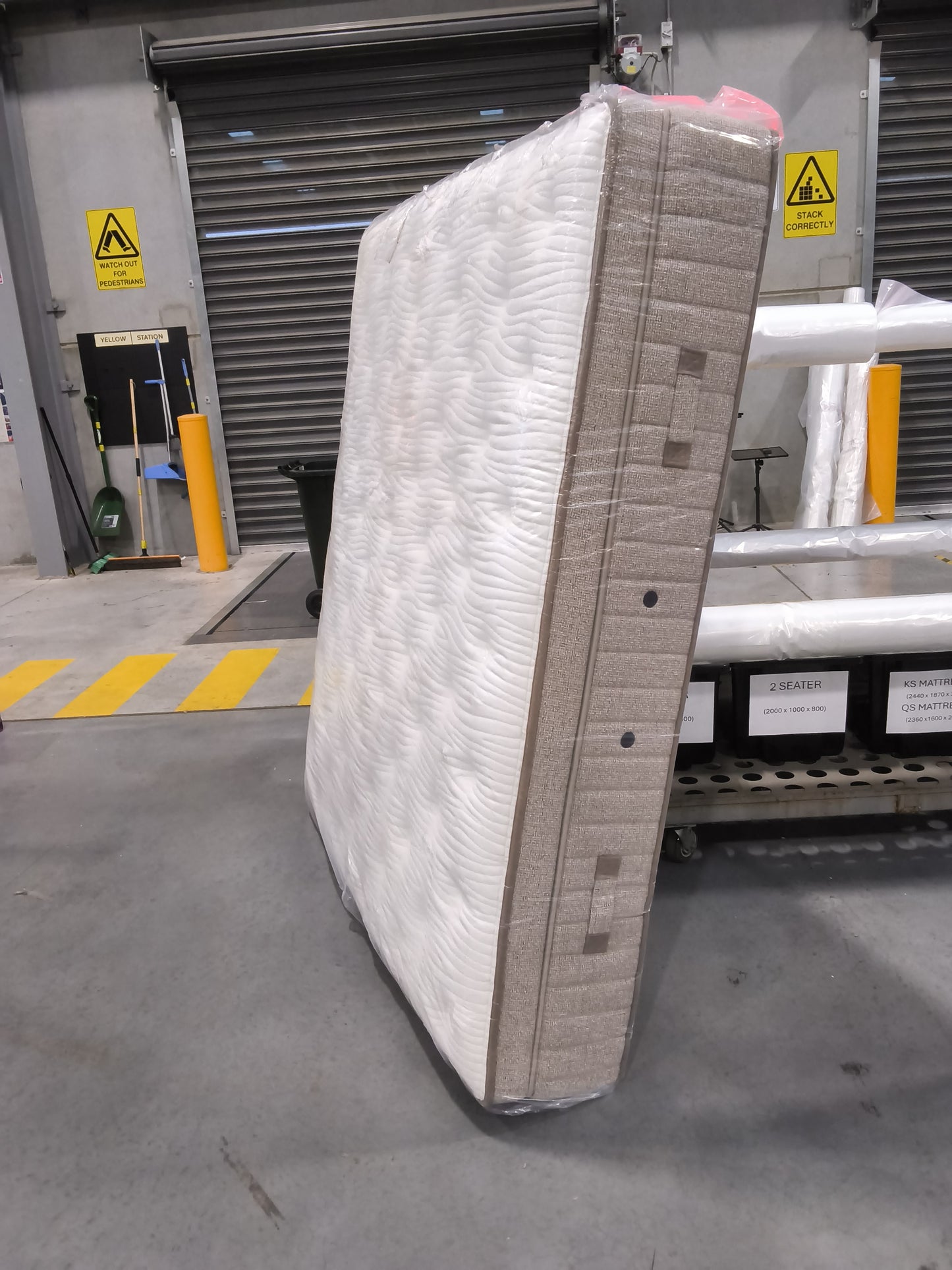 VICDC CLV20322 Alderton Plush Mattress King Freedom R