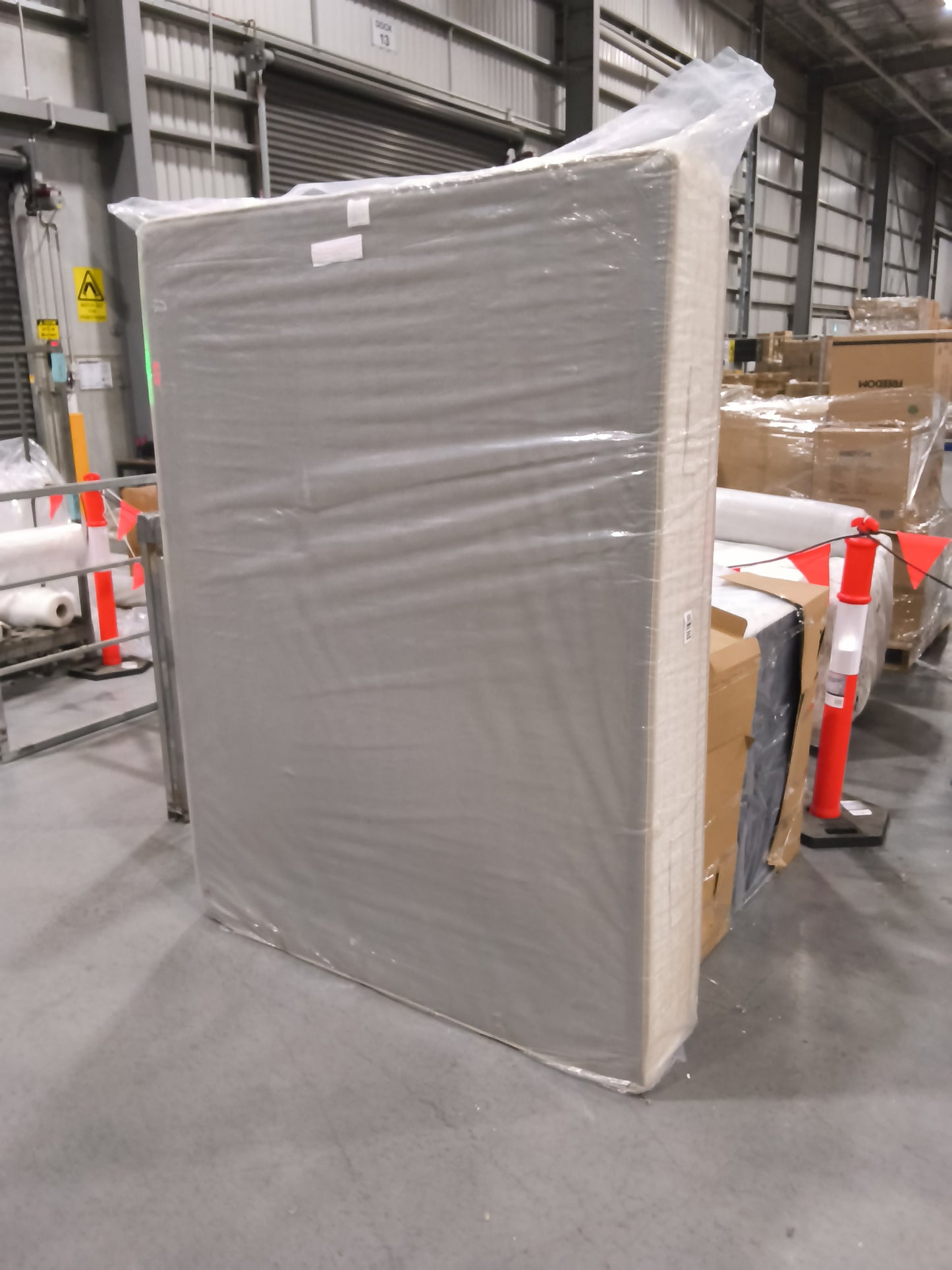 VICDC CLV20323 Devonleigh Plush Mattress Queen Freedom Comfort