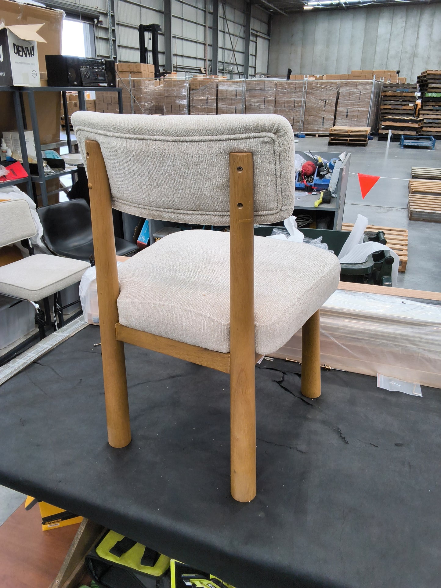 VICDC CLV20265 Puka Dining Chair Beige