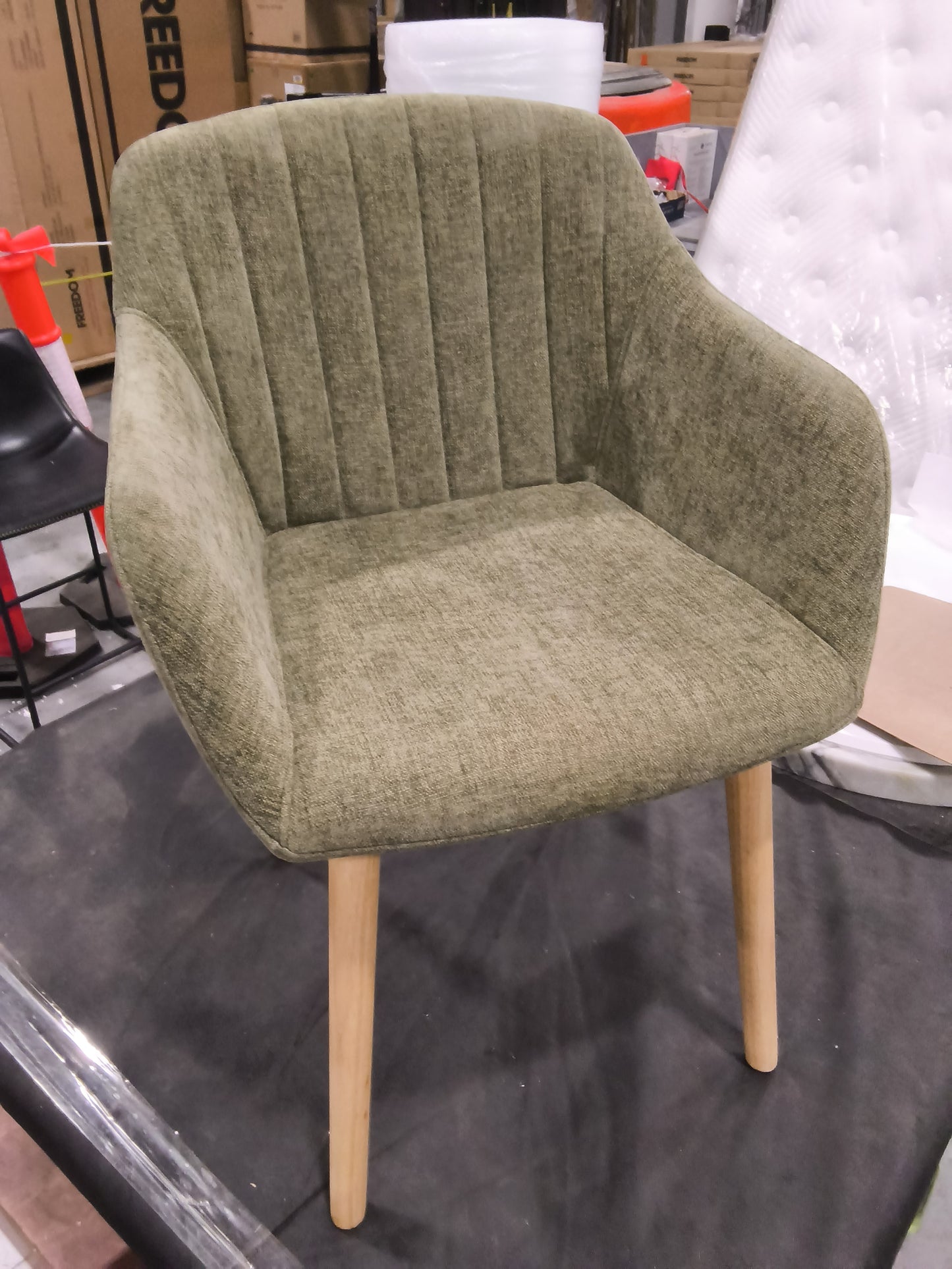 VICDC CLV20306 Palmer Carver Dining Chair Green