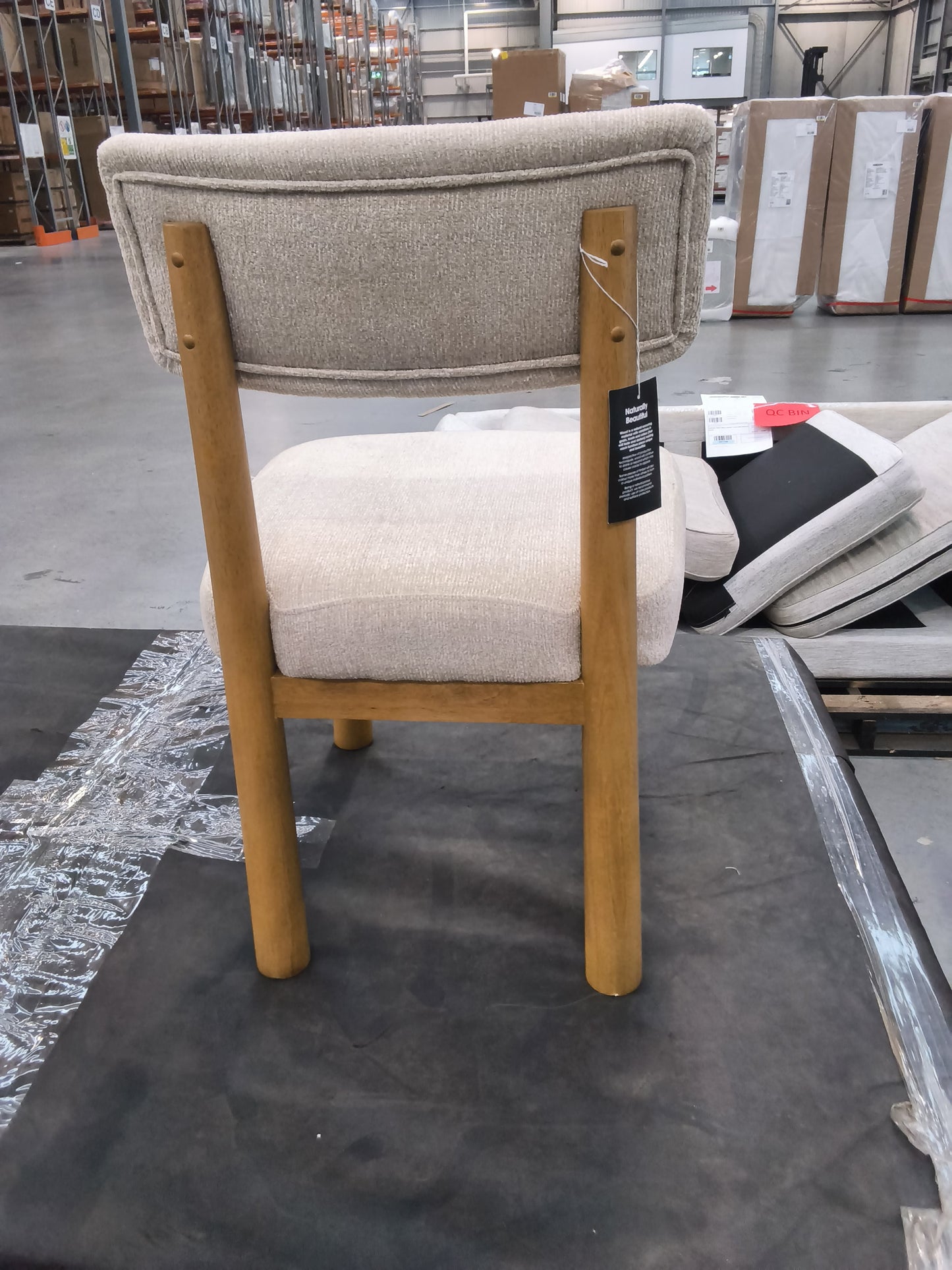 VICDC CLV20299 Puka Dining Chair Beige