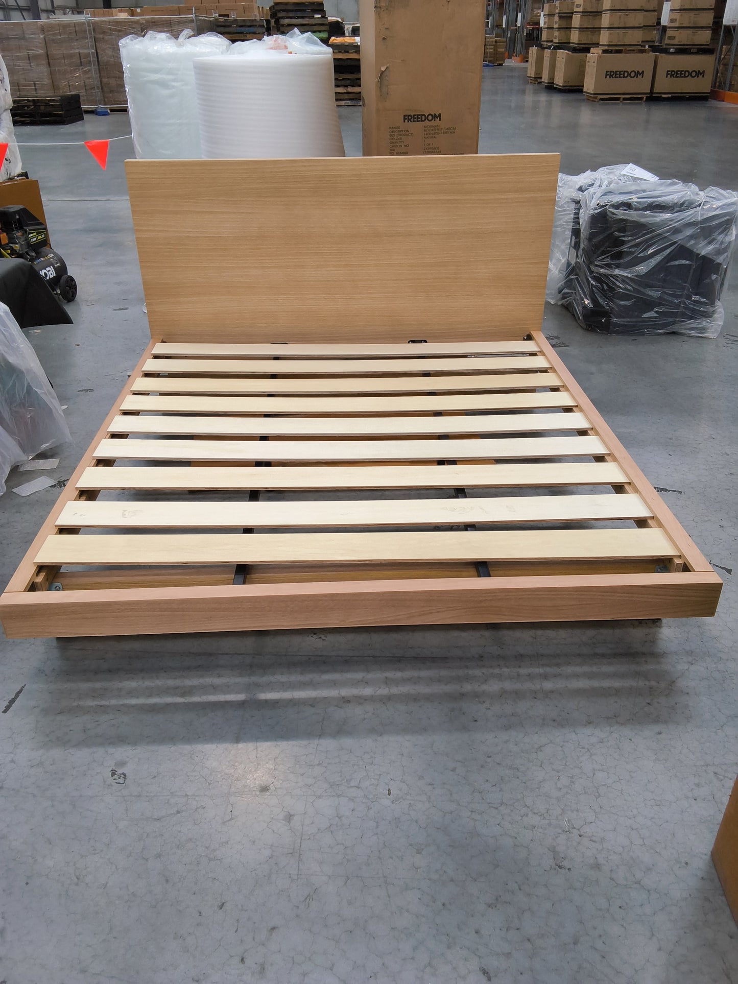 VICDC CLV20270 Mornington Bed King Natural