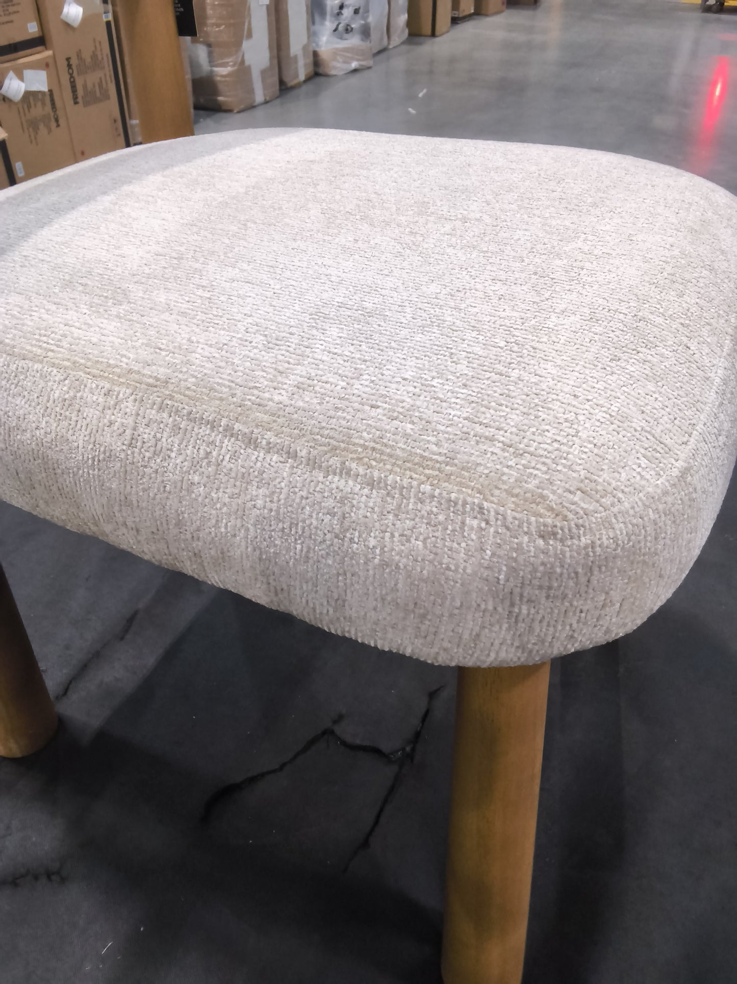 VICDC CLV20293 Puka Dining Chair Beige