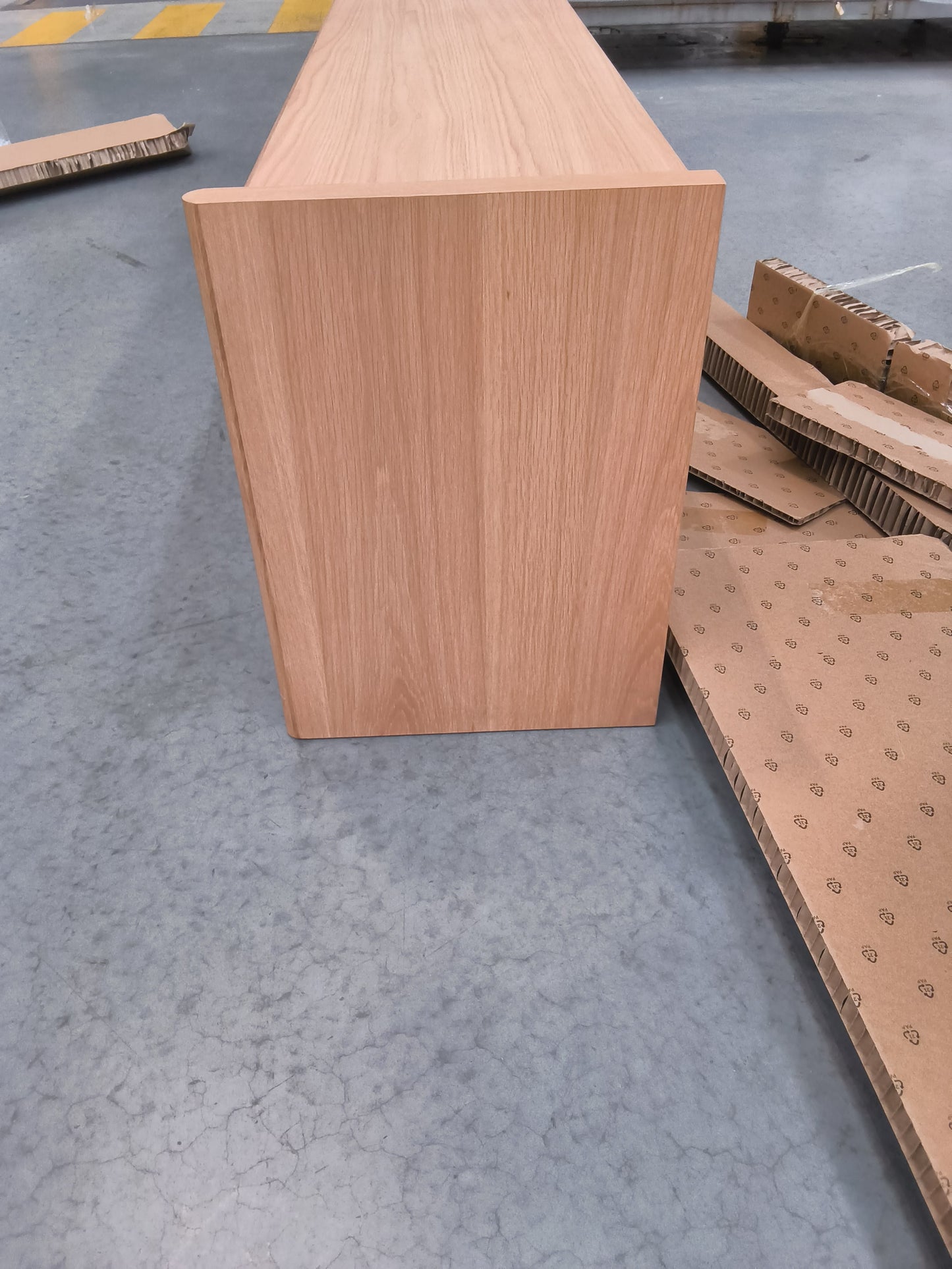 VICDC CLV20280 Casier Entertainment Unit 180x40cm Oak