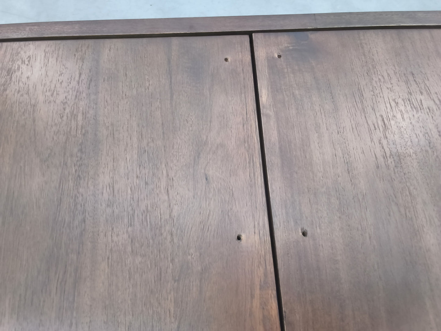 VICDC CLV20296 Hamelin Entertainment Unit 200x45cm Walnut **Awaiting price**