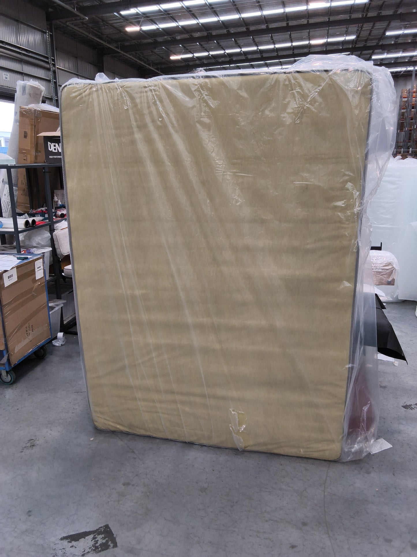VICDC CLV20262 Sealy Allora Medium Mattress Queen