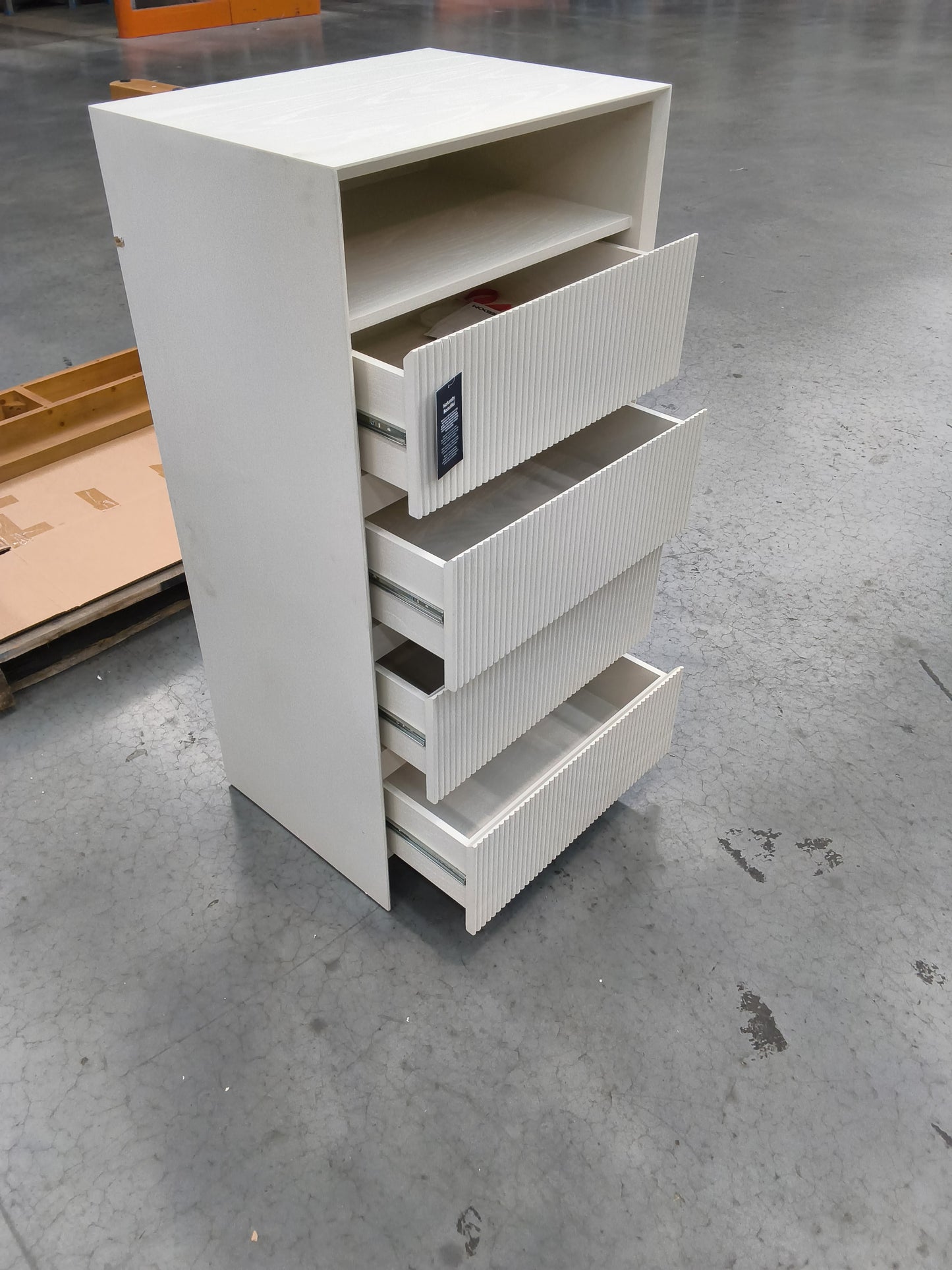 VICDC CLV20330 Quinn Tallboy 4 Drawer White