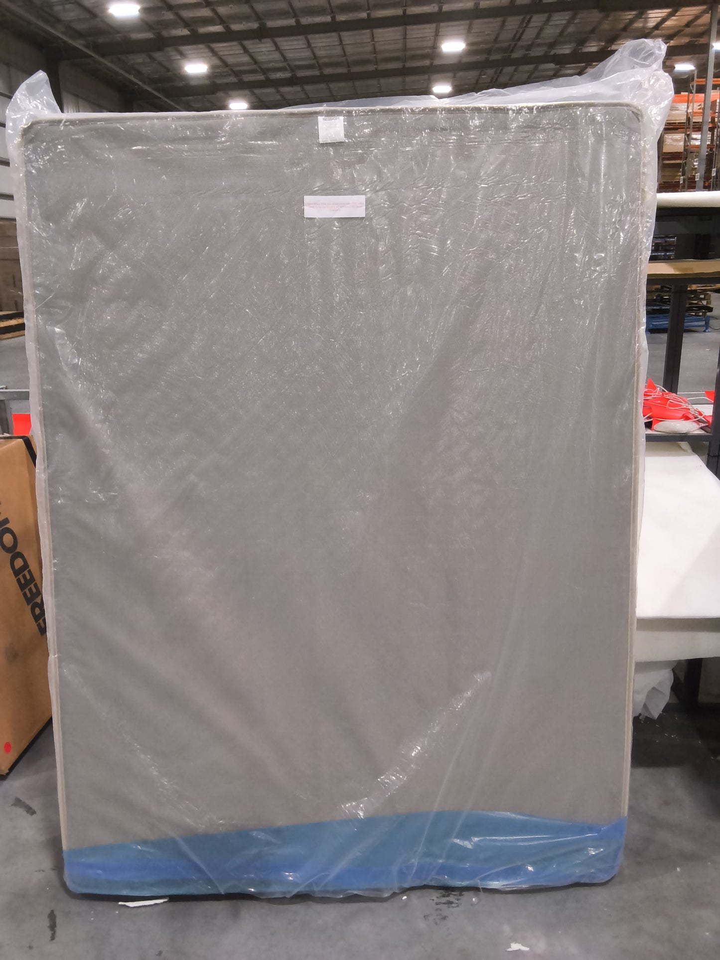 VICDC CLV20305 Devonleigh Firm Mattress Queen